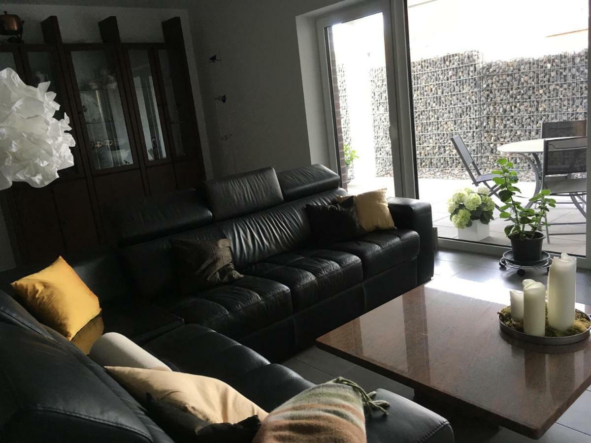 Ferienwohnung Angelika นอยชตัดท์ อัม รูเบนแบร์เกอ ภายนอก รูปภาพ